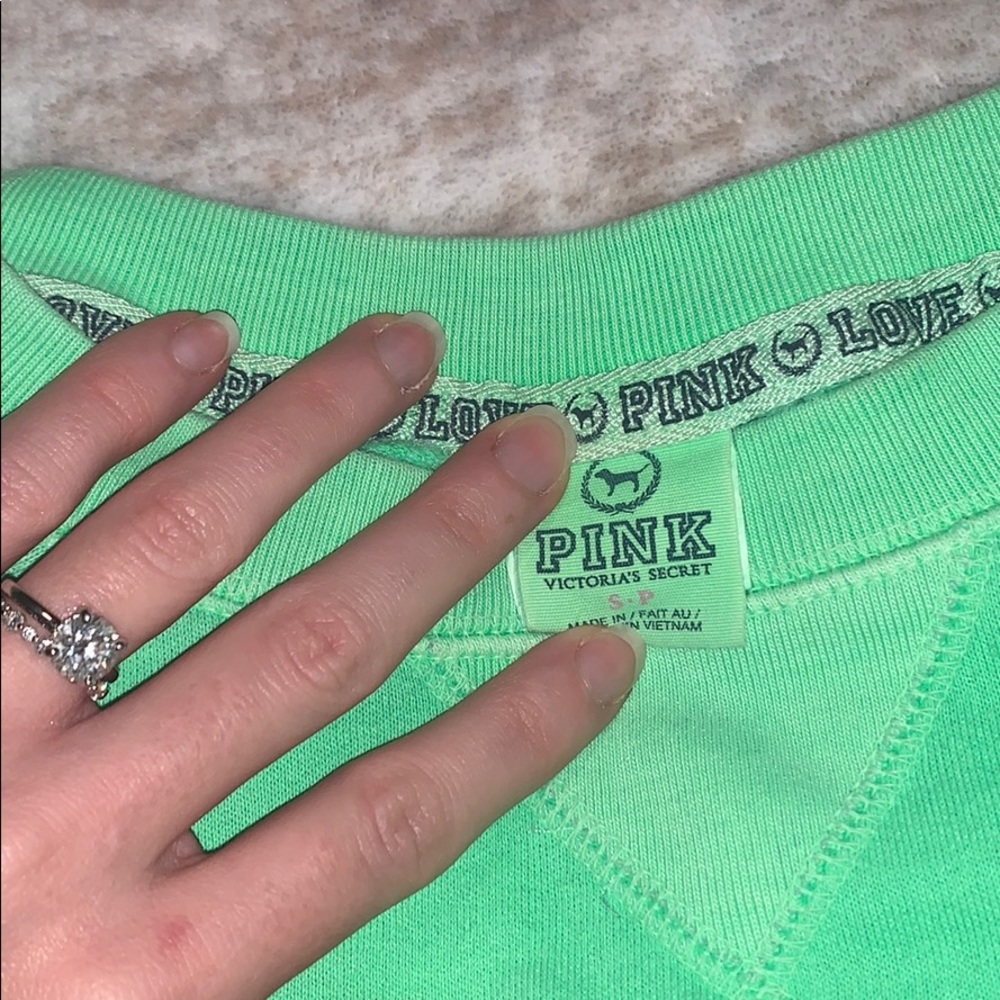 Crew neck - Picture 2 of 4